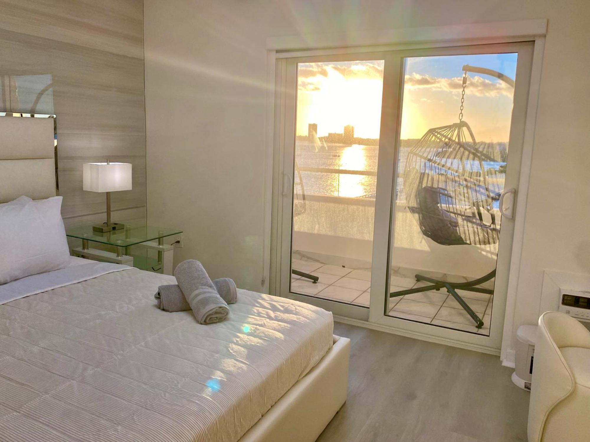 Apartamento Panoramic Luxurious Waterfront One Bedroom With Miami Skyline View Free Parking 5min Drive To Miami Miami Beach