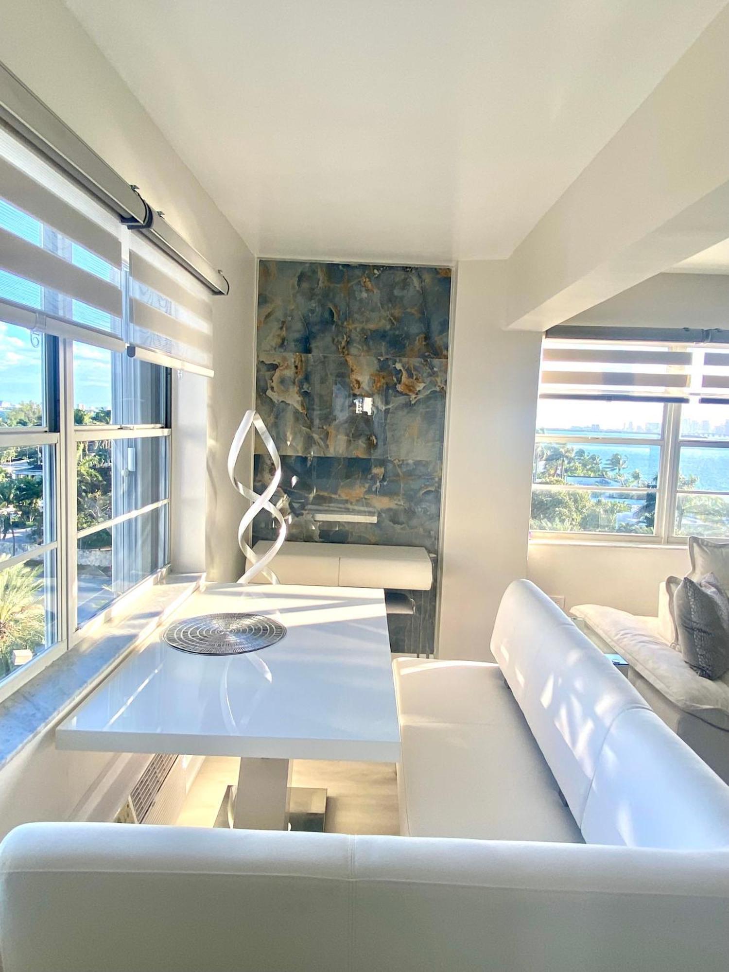 Apartamento Panoramic Luxurious Waterfront One Bedroom With Miami Skyline View Free Parking 5min Drive To Miami *